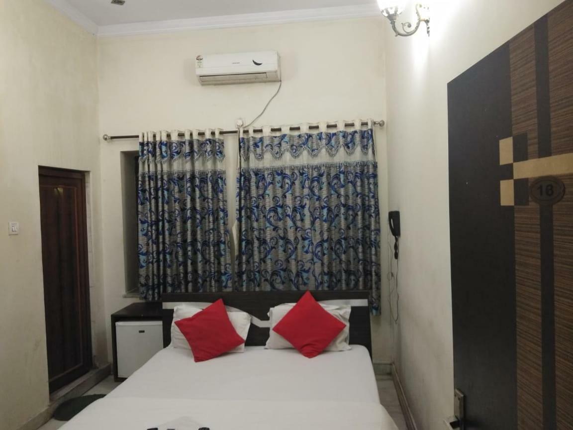 Raviz Inn Calcutta Exterior foto